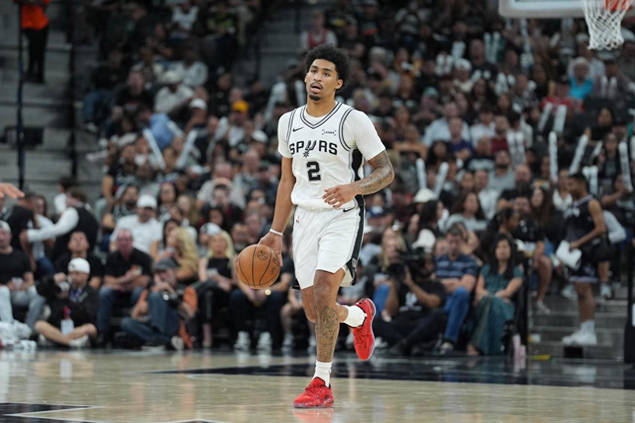 开云-就在今天，老大不在，20岁哈珀爆发，创造80年NBA独一无二的纪录